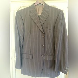 Murano Suit Size 44R